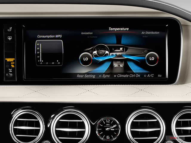 Mercedes-Benz W222 head unit